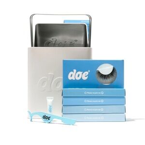 NWT Doe Lashes Dawn Starter Pack